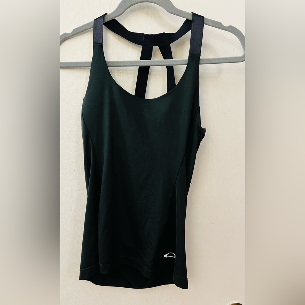 Oakley athletic top